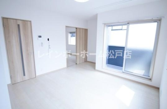 特典：仲介手数料が半額です!!