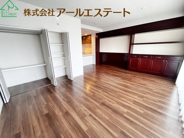 ポレスター姫路ザ・レジデンス　　JR「姫路駅」徒歩9分