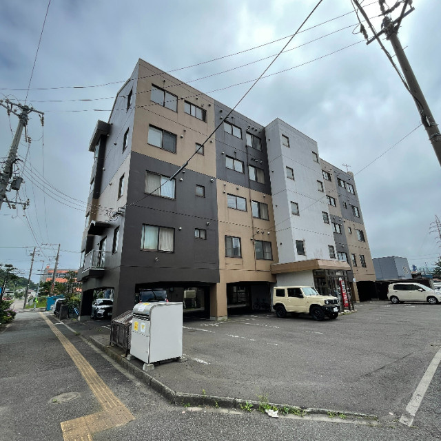 ビレッジアートむろらんの外観