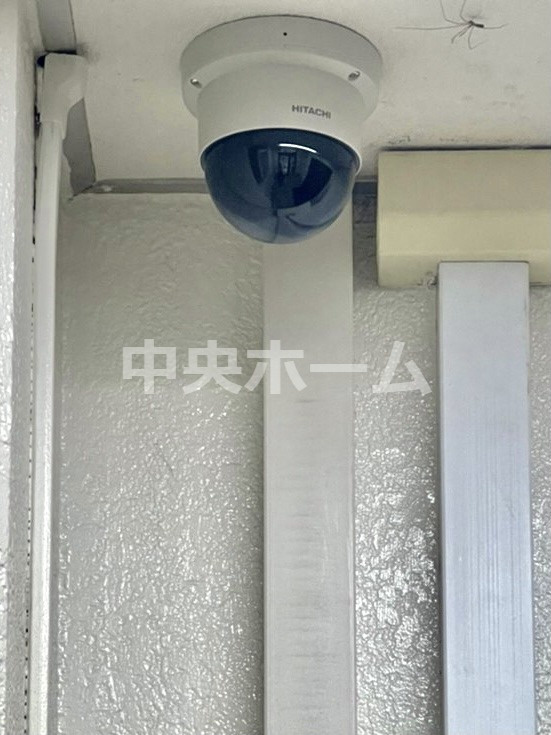 マンション西浅草の防犯設備|【防犯カメラ】何かあった時の大事な証拠になることももちろんなりますが、防犯というくらいですので大事なのは防犯カメラがあることによって抑止力につながることですよね。