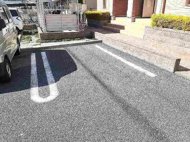 リアン　（Ｌｉｅｎ）の駐車場|駐車場があります