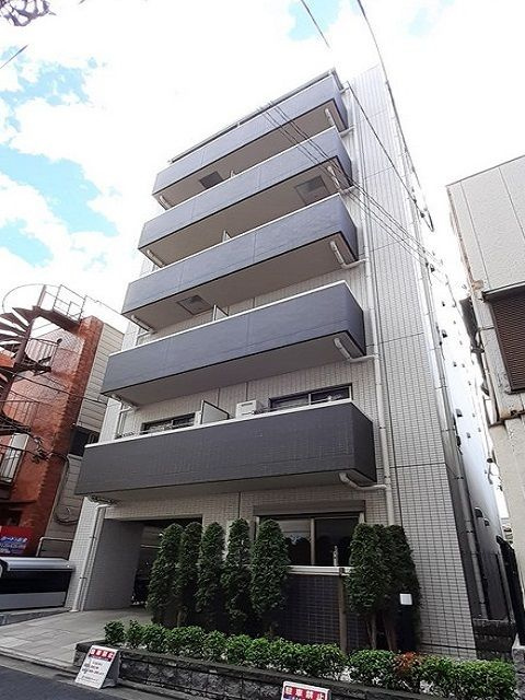 プラム平間
