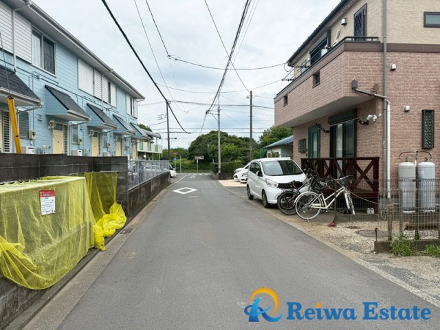 新築戸建　高座郡寒川町宮山の前面道路含む現地写真