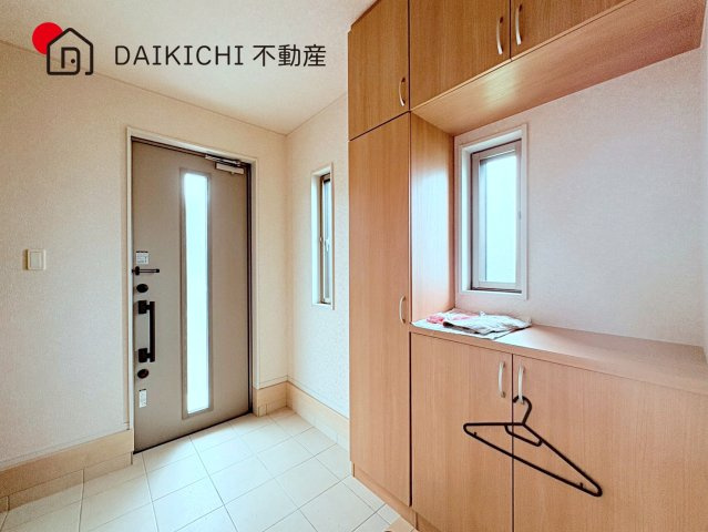 【玄関】 | 加須市大越　中古戸建