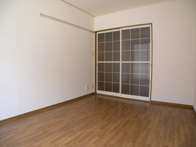 メゾン有瀬の洋室