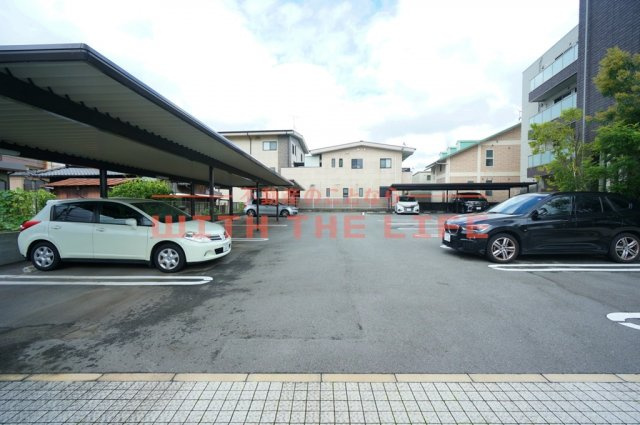 GS野中【キャッシュバック対象物件】の駐車場|駐車場完備です
