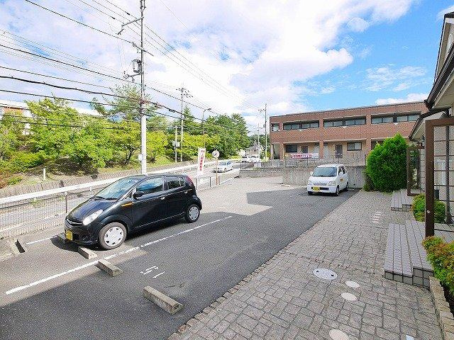 アンソレイエ　（小瀬町）の駐車場|駐車スペースもあります