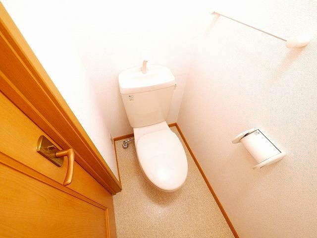 アンソレイエ　（小瀬町）のトイレ|落ち着いたトイレです