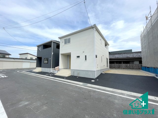 ★19(土)～23(祝)現地見学可能！★東近江市中野町　第2期　ラスト1邸の駐車場|駐車スペース！散水栓があるので、こまめに愛車を洗えます！