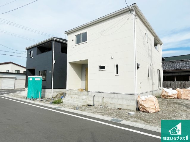 ★現地見学可能！★東近江市中野町　第2期　新築一戸建ての外観|安心の10年保証！外観を美しく保ち、雨水で汚れを落とします！気になることがありましたら、お気軽にお問い合わせください！