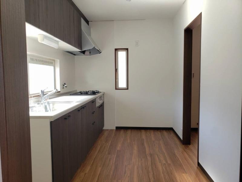 中垣内７丁目　中古一戸建てのキッチン|システムキッチン
■物件内覧・資金計画相談・住宅ローン相談、リフォーム相談、お問合せ受付中■
※当日・翌日のご内覧、ご相談はお電話でのお問合せがスムーズです！