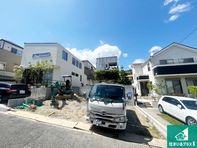宝塚市泉ガ丘　第1期　新築一戸建ての外観|現在建築中！落ち着いた街並みで新生活を始めることが出来そう！周辺の物件も併せてご紹介させて頂きます！