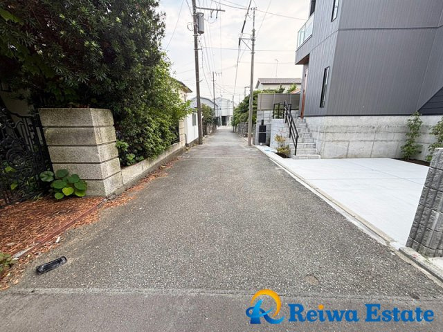 新築戸建　藤沢市辻堂太平台1丁目の前面道路含む現地写真