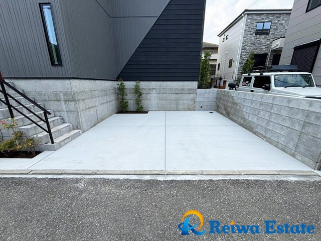 新築戸建　藤沢市辻堂太平台1丁目の駐車場
