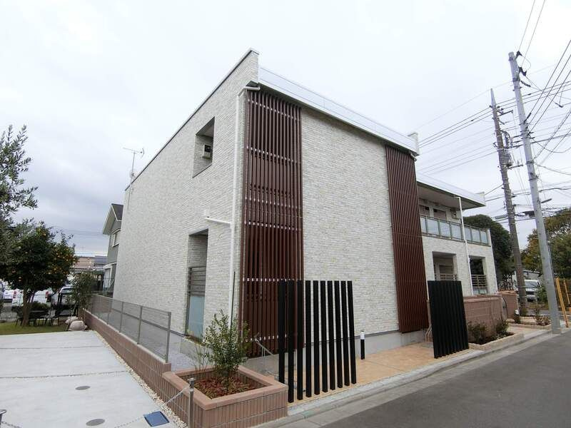 小平市仲町のアパートの外観