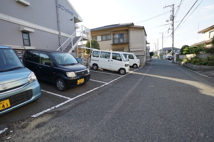 サニーハイツの駐車場
