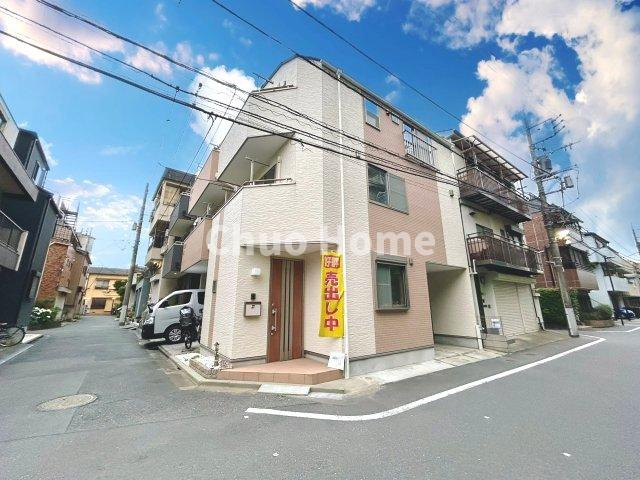 荒川区西尾久8丁目中古住宅の外観|2012年9月築