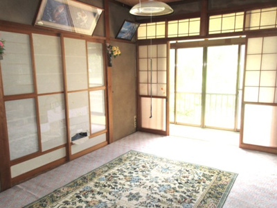 【居間・リビング】 | 大館市岩瀬字稲荷沢・中古住宅