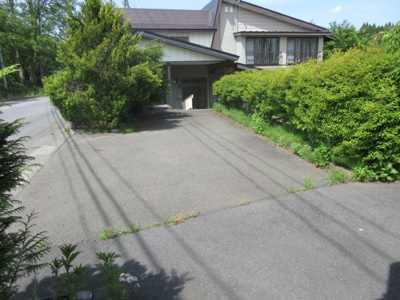 【駐車場】 | 大館市岩瀬字稲荷沢・中古住宅