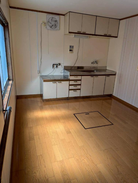 西淀川区中島１丁目　中古戸建のキッチン|コンパクトなキッチンで掃除もラクラク