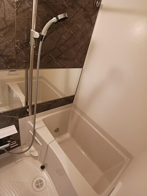 Ｅ．ステージ　新御徒町の浴室