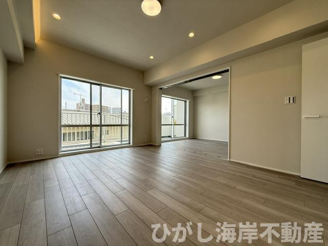 東急ドエルアルス平塚の居間・リビング|新規リフォーム完了！　14.1帖　LDK