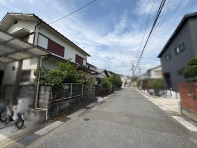 長岡京市柴の里の前面道路含む現地写真|落ち着いた住宅が建ち並ぶ住宅街です！