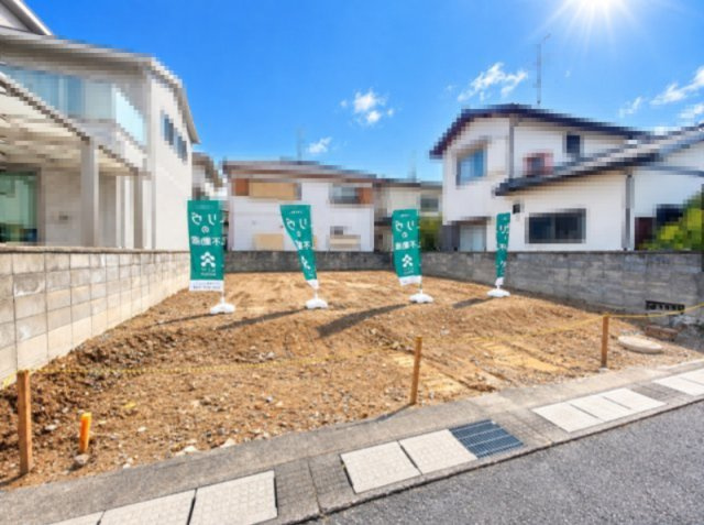 長岡京市柴の里の外観|低層住居に適した用途地域（第一種低層住居専用地域）となります！
現況更地の為、解体費用は不要です。
