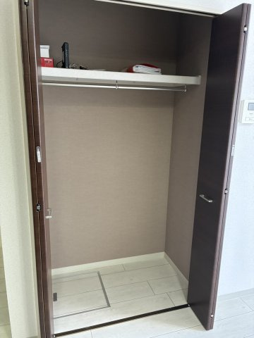 新潟市中央区鐙２丁目のアパートの収納