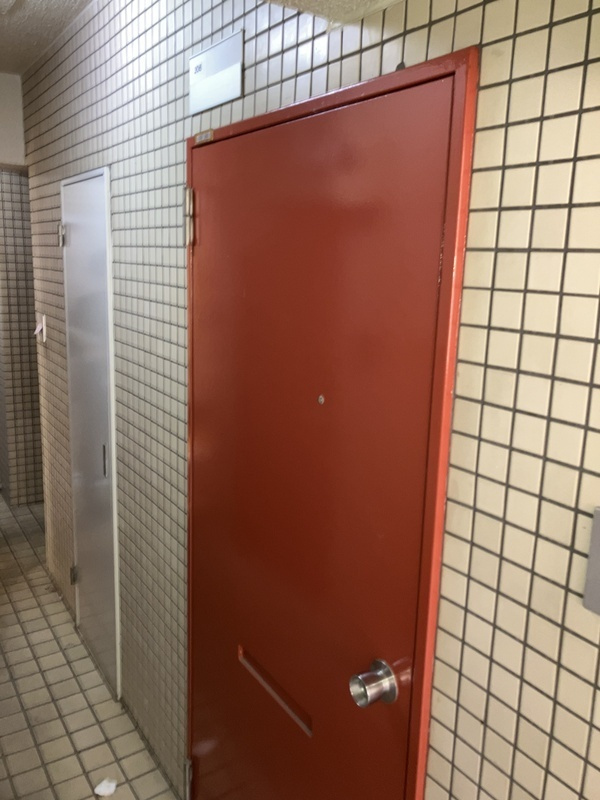 代官山テラスの玄関
