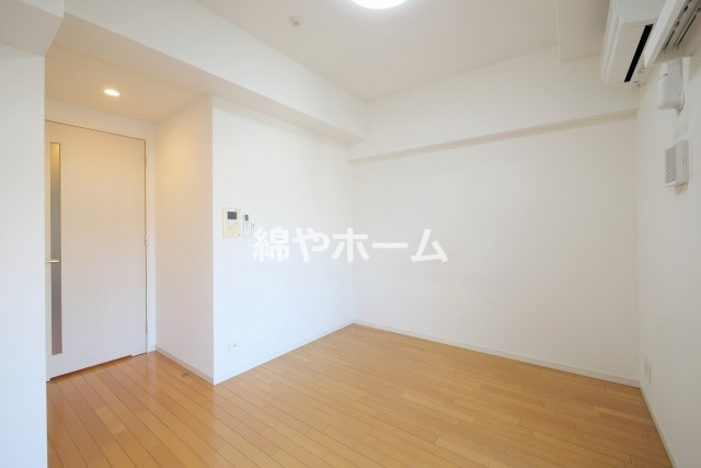 レジディア谷町の洋室|明るい洋室です
