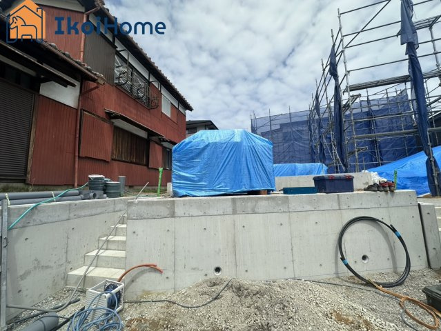 明石市太寺大野町　全3棟　１号棟　新築戸建の前面道路含む現地写真|●年中無休：当日予約可●周辺高い建物なく陽当り・通風良好です！