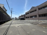 Ｇｒａｎｄ　Ｆｉｅｌｄ　参番館の駐車場