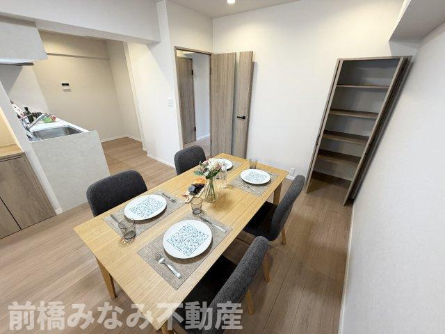 【中古マンション】前橋市大手町　パシフィックパレス　606号室　2LDKの居間・リビング|おしゃれな居間です