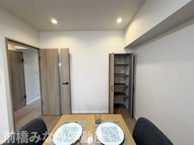 【中古マンション】前橋市大手町　パシフィックパレス　606号室　2LDKの居間・リビング|おしゃれな居間です