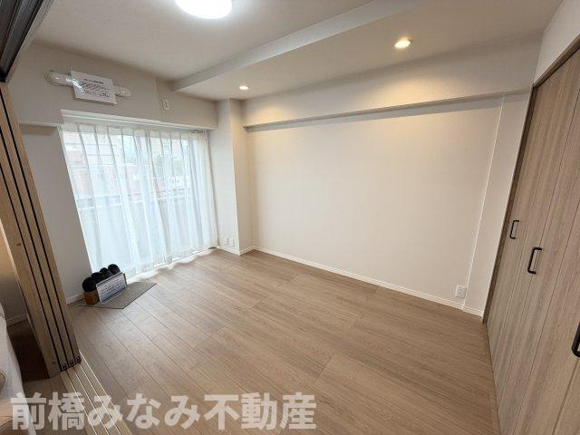 【中古マンション】前橋市大手町　パシフィックパレス　606号室　2LDKの洋室|ゆったりした洋室です