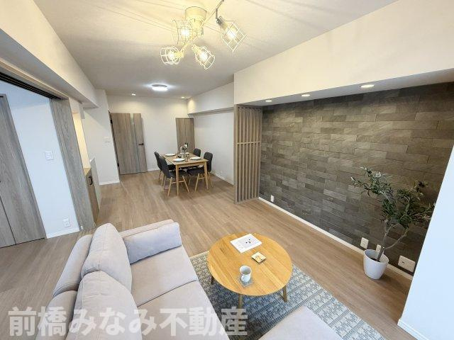 【中古マンション】前橋市大手町　パシフィックパレス　606号室　2LDKの居間・リビング|ゆったりとしたリビングです