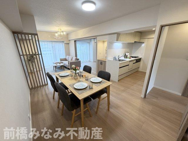 【中古マンション】前橋市大手町　パシフィックパレス　606号室　2LDKの居間・リビング|こちらのリビングで趣味の時間をお楽しみください