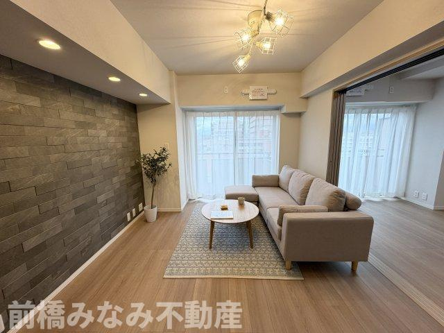 【中古マンション】前橋市大手町　パシフィックパレス　606号室　2LDKの居間・リビング|ゆったり過ごせる居間です