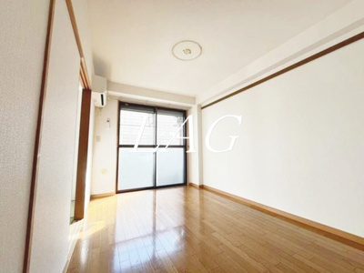 【居間・リビング】 | ＣＡＳＡ　ＣＨＩＣＡ | 洋室のお部屋です。