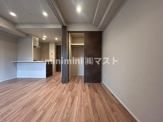 シーズンフラッツ福島の洋室