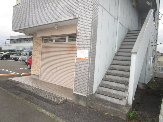 八王子市長房町の店舗事務所