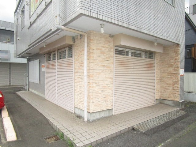 八王子市長房町の店舗事務所