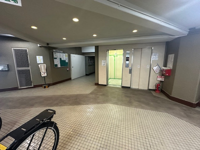 【その他】 | エバーグリーン淀川2号館 | エレベーターは2基あるので、待ち時間も少なく、スムーズな移動が叶います。