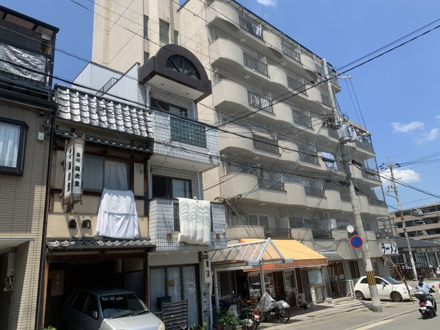 コーポラス西賀茂の外観
