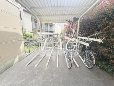 【その他共用部分】 | ブレヴェン | 駐輪場です。