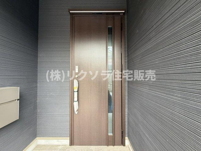 出口５丁目　新築一戸建ての玄関|■物件内覧・資金計画相談・住宅ローン相談、リフォーム相談、お問合せ受付中■
※当日・翌日のご内覧、ご相談はお電話でのお問合せがスムーズです！