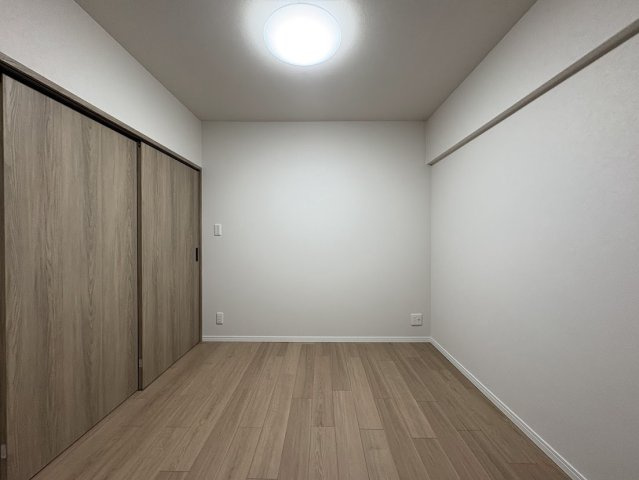 【洋室】 | アーバンシティ中石田 中古マンション XM06184 | アーバンシティ中石田　洋室5.1帖