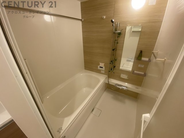 浴室乾燥機・追い炊き機能付きで便利です☆