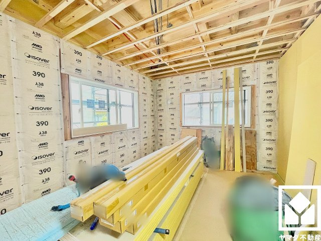 尼崎市西昆陽　第２　１号棟の外観|シャンプードレッサーがございます。シャワー水栓付きなので、忙しい朝でも身支度がしやすく時短になります。